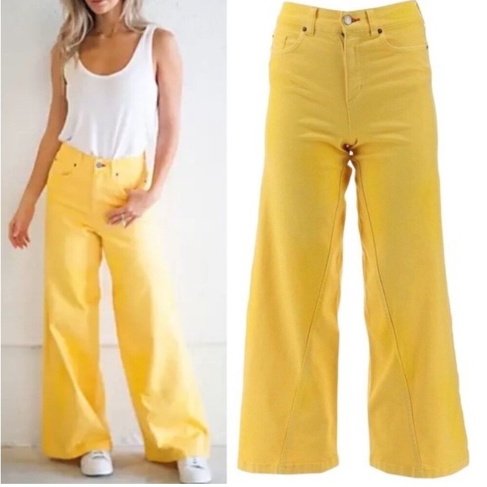 NWT Peace Love World Jeans Bright Yellow
Extra Wide Leg Bell Bottoms Size 18W